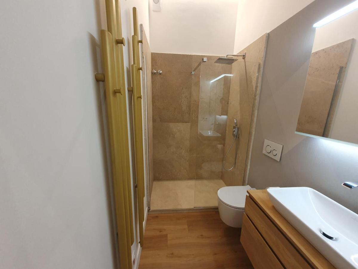 شقة Duplex Luxury Giralda With Terrace إشبيلية المظهر الخارجي الصورة
