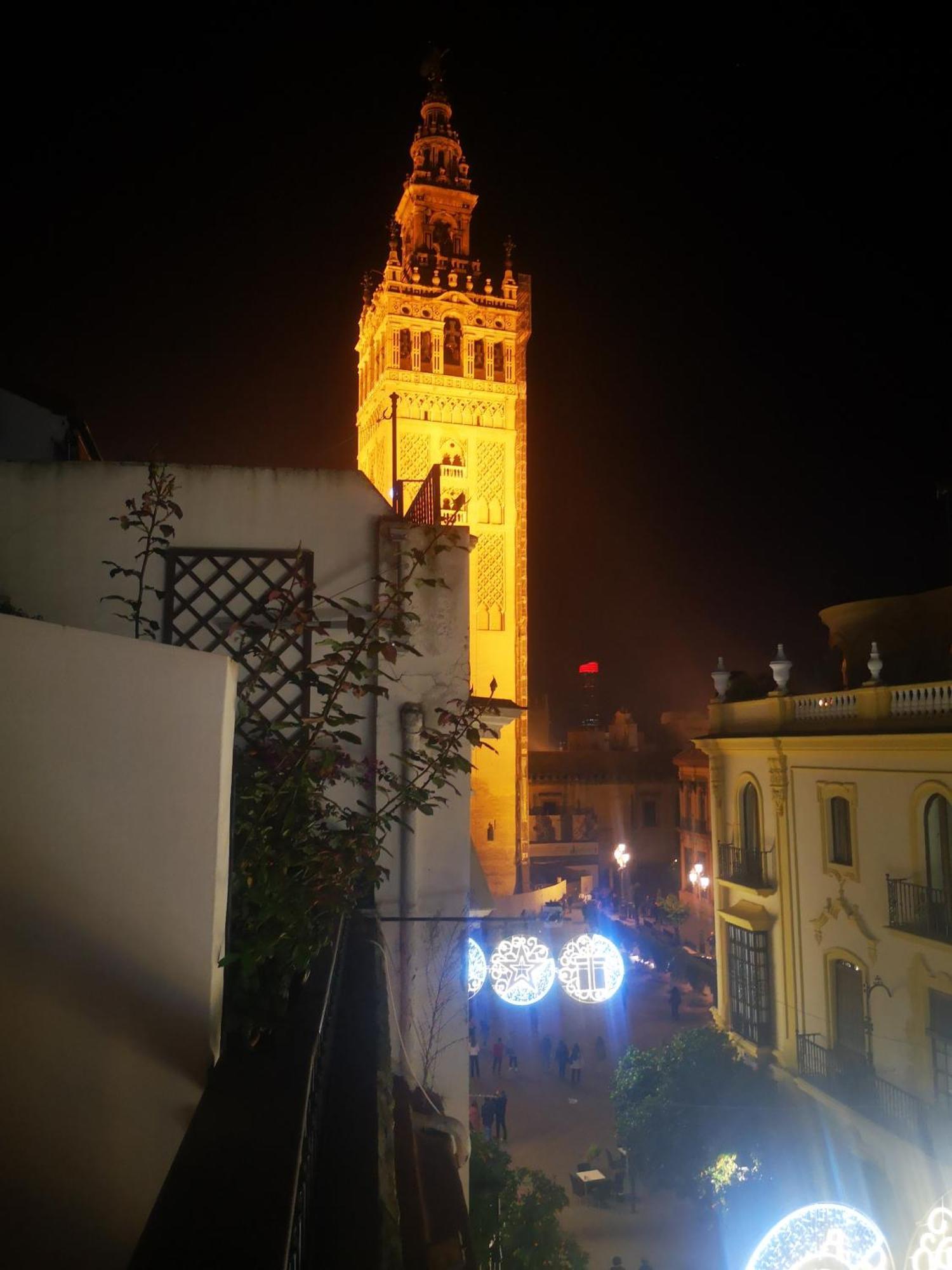 شقة Duplex Luxury Giralda With Terrace إشبيلية المظهر الخارجي الصورة