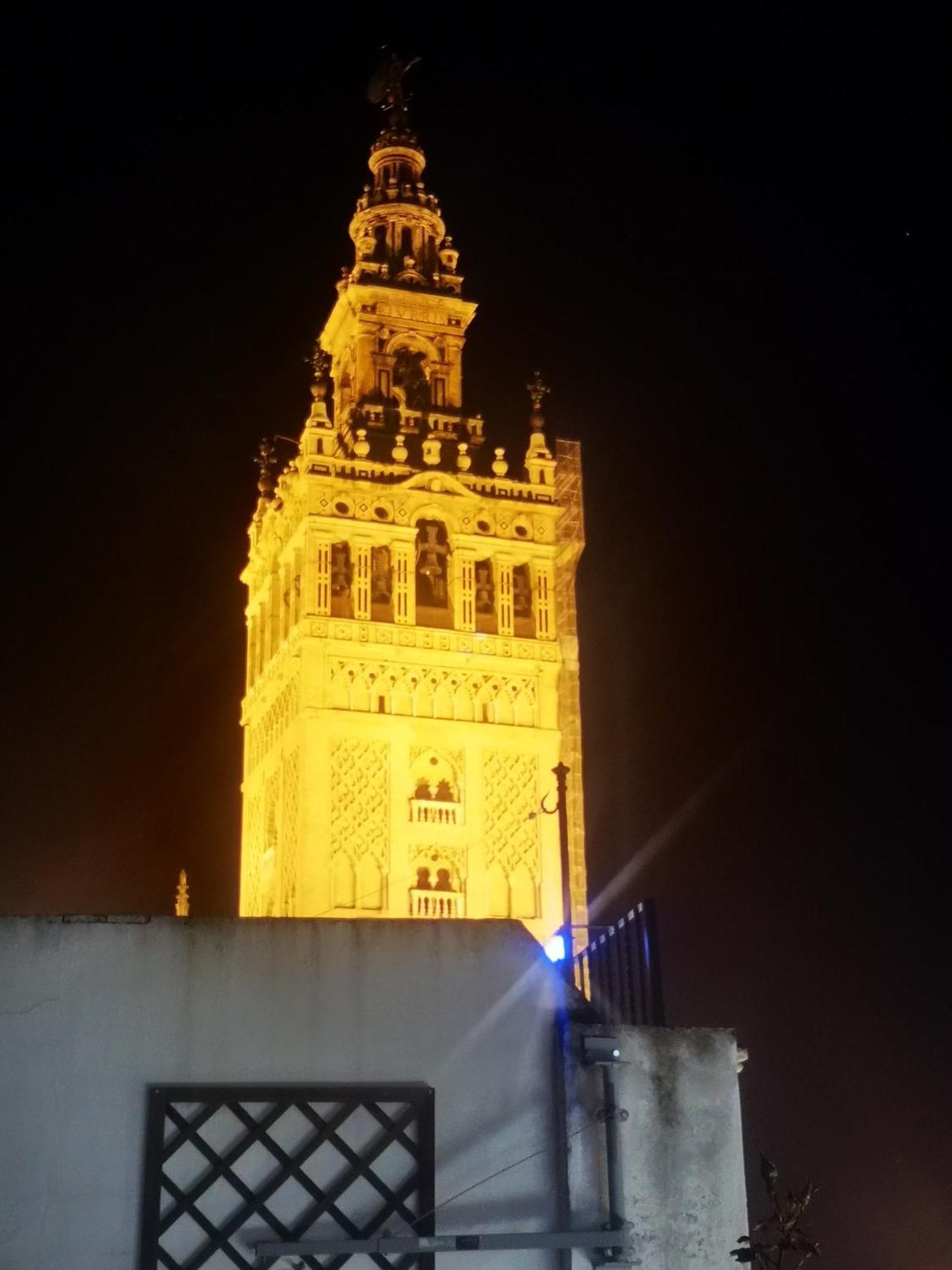شقة Duplex Luxury Giralda With Terrace إشبيلية المظهر الخارجي الصورة